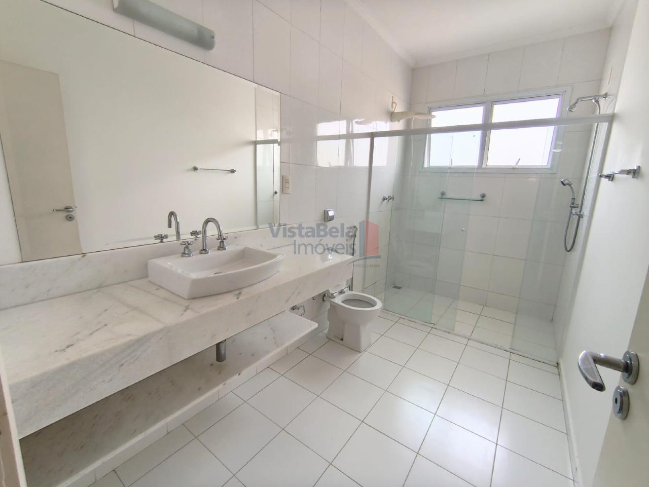 Casa em Condomínio à venda no Loteamento Residencial Campos do Conde III: WC SUÍTE MASTER