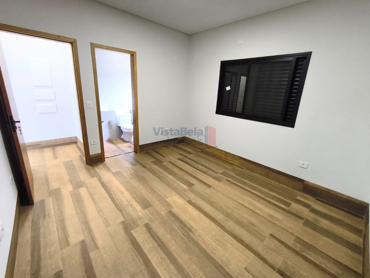 Casa em Condomínio à venda no Loteamento Residencial Fazenda Casa Grande: Suíte