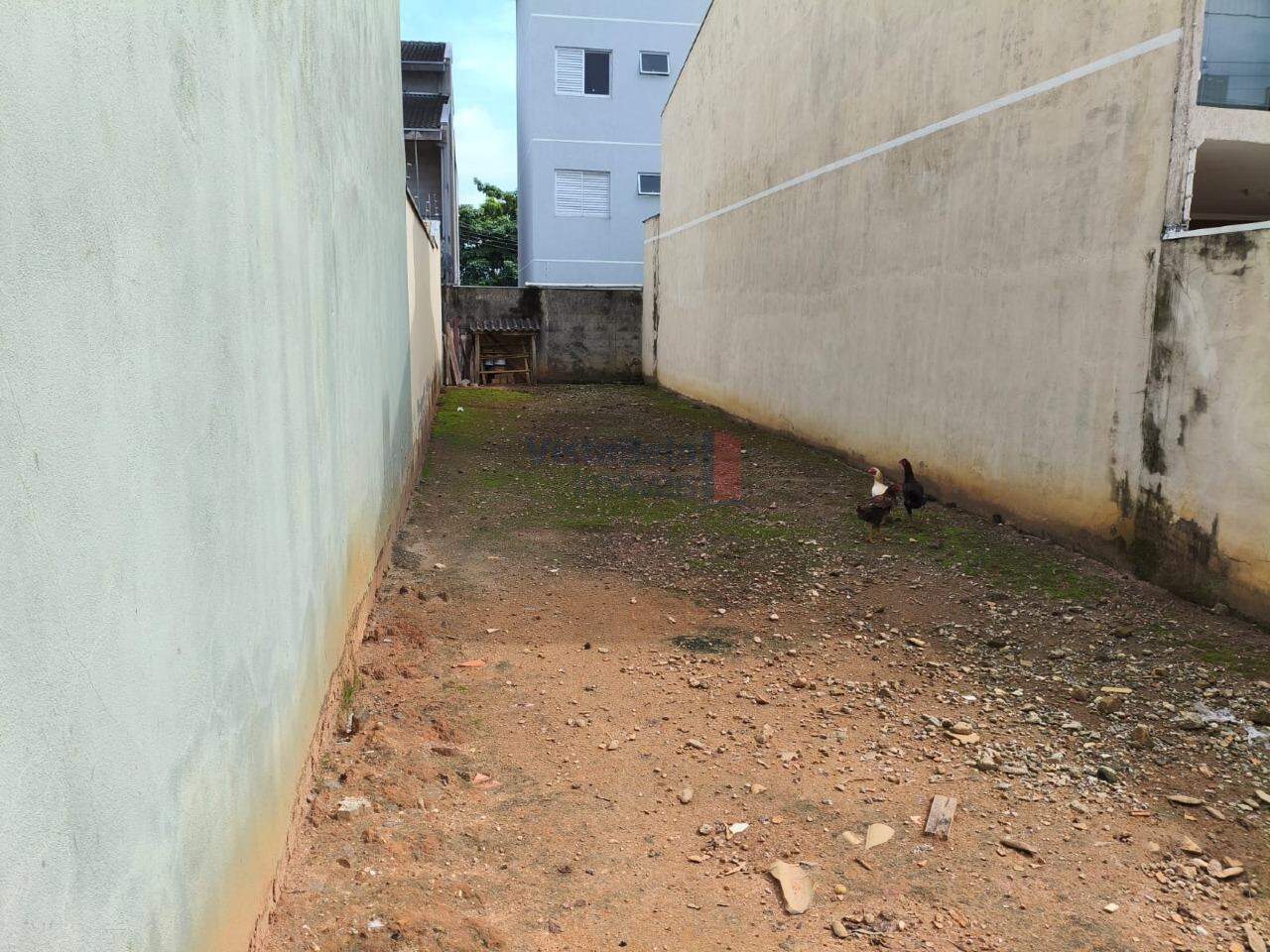 Lote à venda no Granja Daniel: 