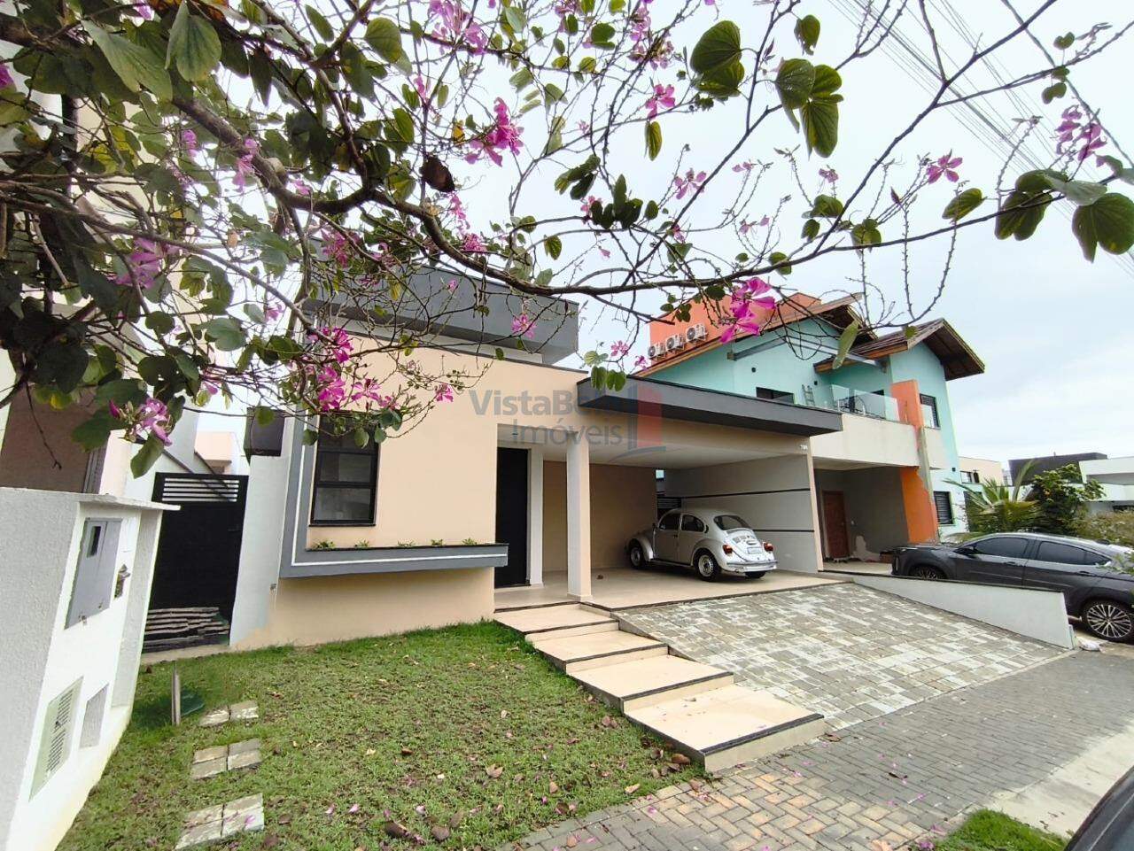 Casa em Condomínio à venda no Residencial Ouroville: 