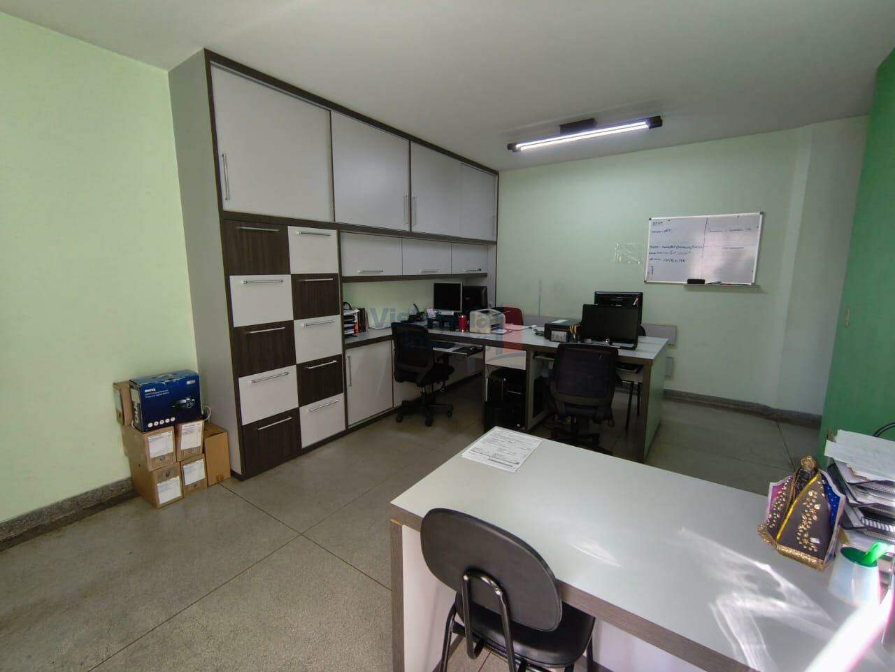 Sala à venda no Centro: 