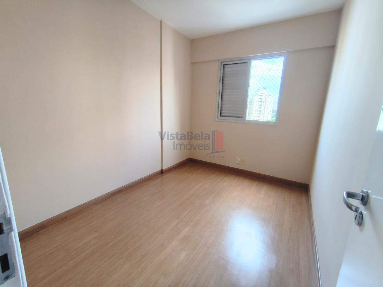 Apartamento à venda no Jardim das Nações: 1° DORMITÓRIO