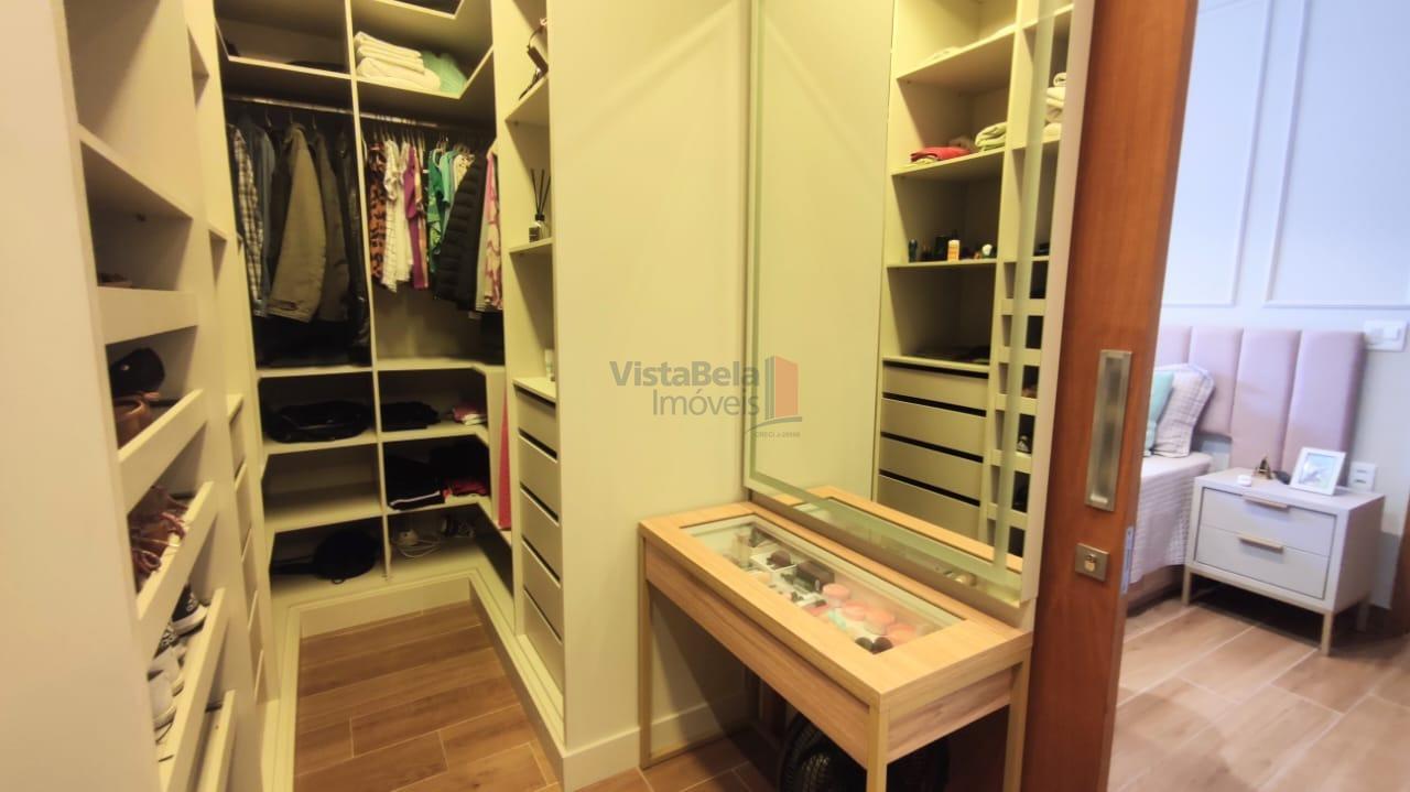 Casa em Condomínio à venda no Parque São Luís: CLOSET SUÍTE MASTER