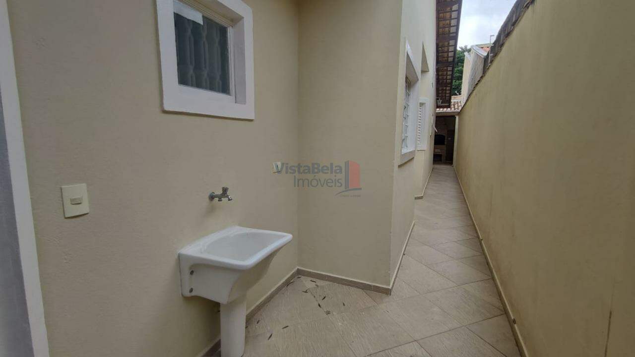 Casa à venda no Granjas Panorama: Área de Serviço