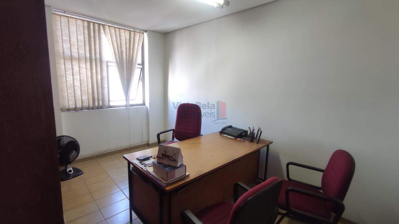 Sala para aluguel no Centro: 