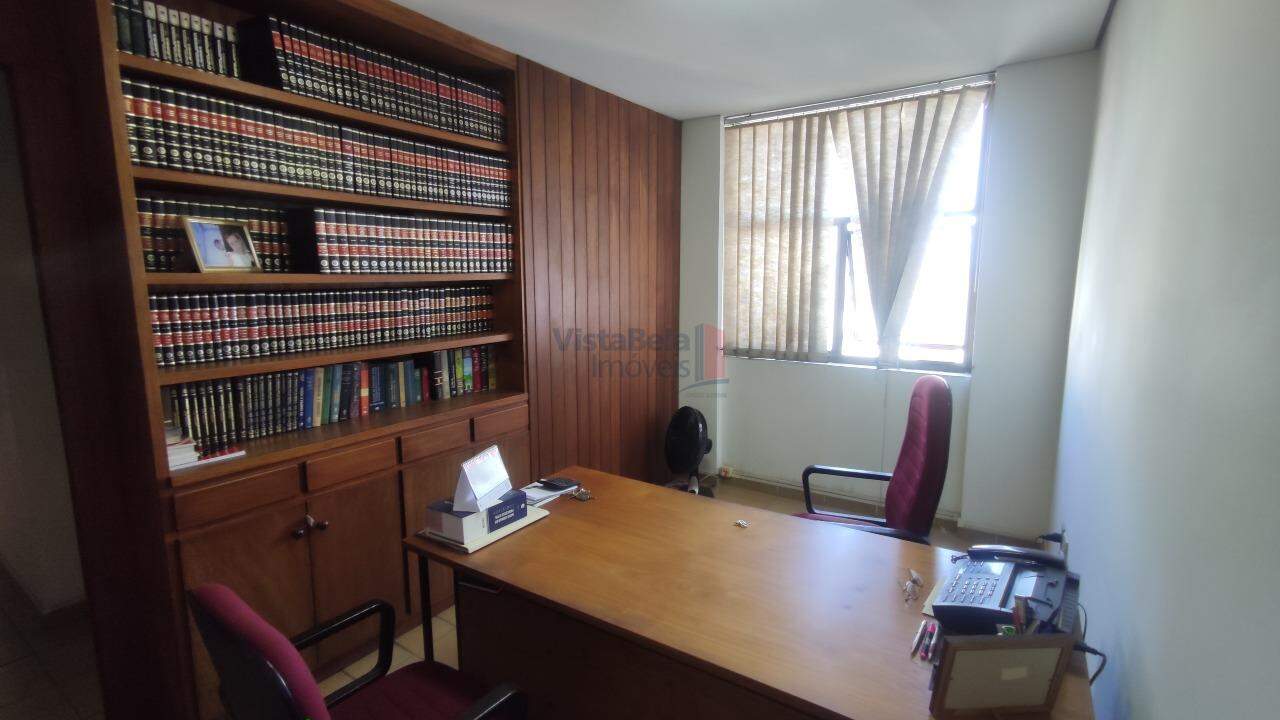 Sala para aluguel no Centro: 