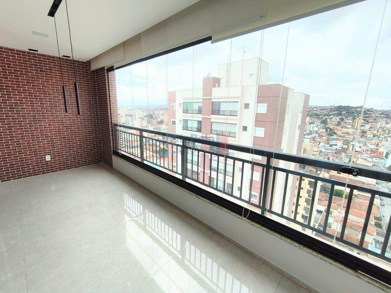 Apartamento à venda no Centro: VARANDA