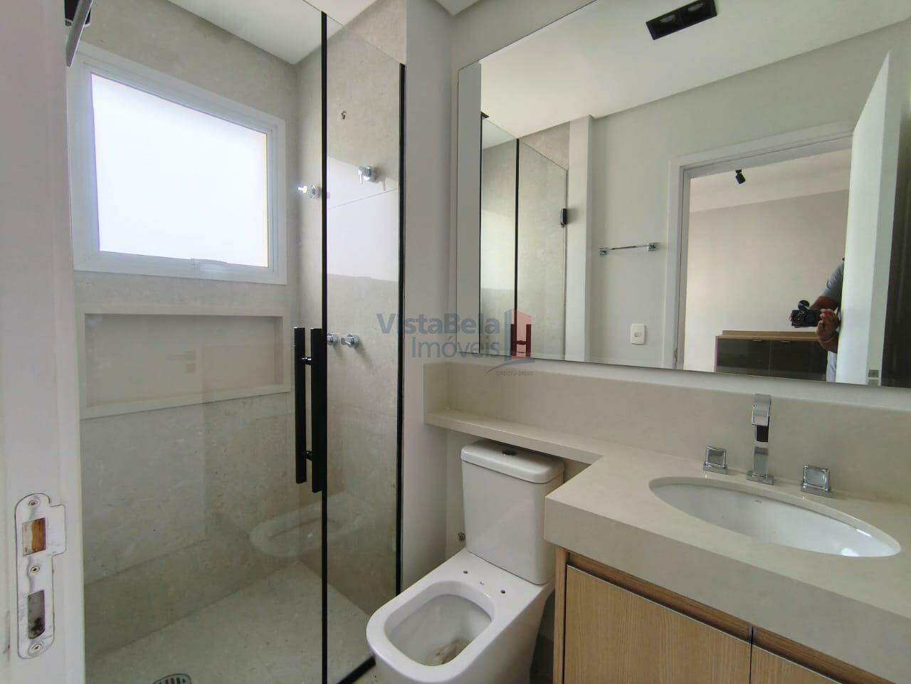 Apartamento à venda no Centro: WC 2ª SUÍTE