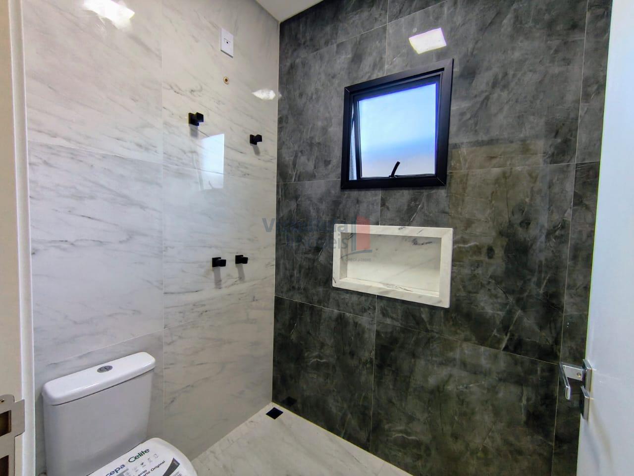 Casa em Condomínio à venda no Piracangaguá: WC SUÍTE AMERICANA