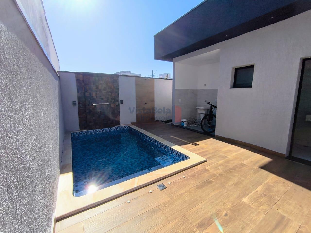 Casa em Condomínio à venda no Piracangaguá: PISCINA