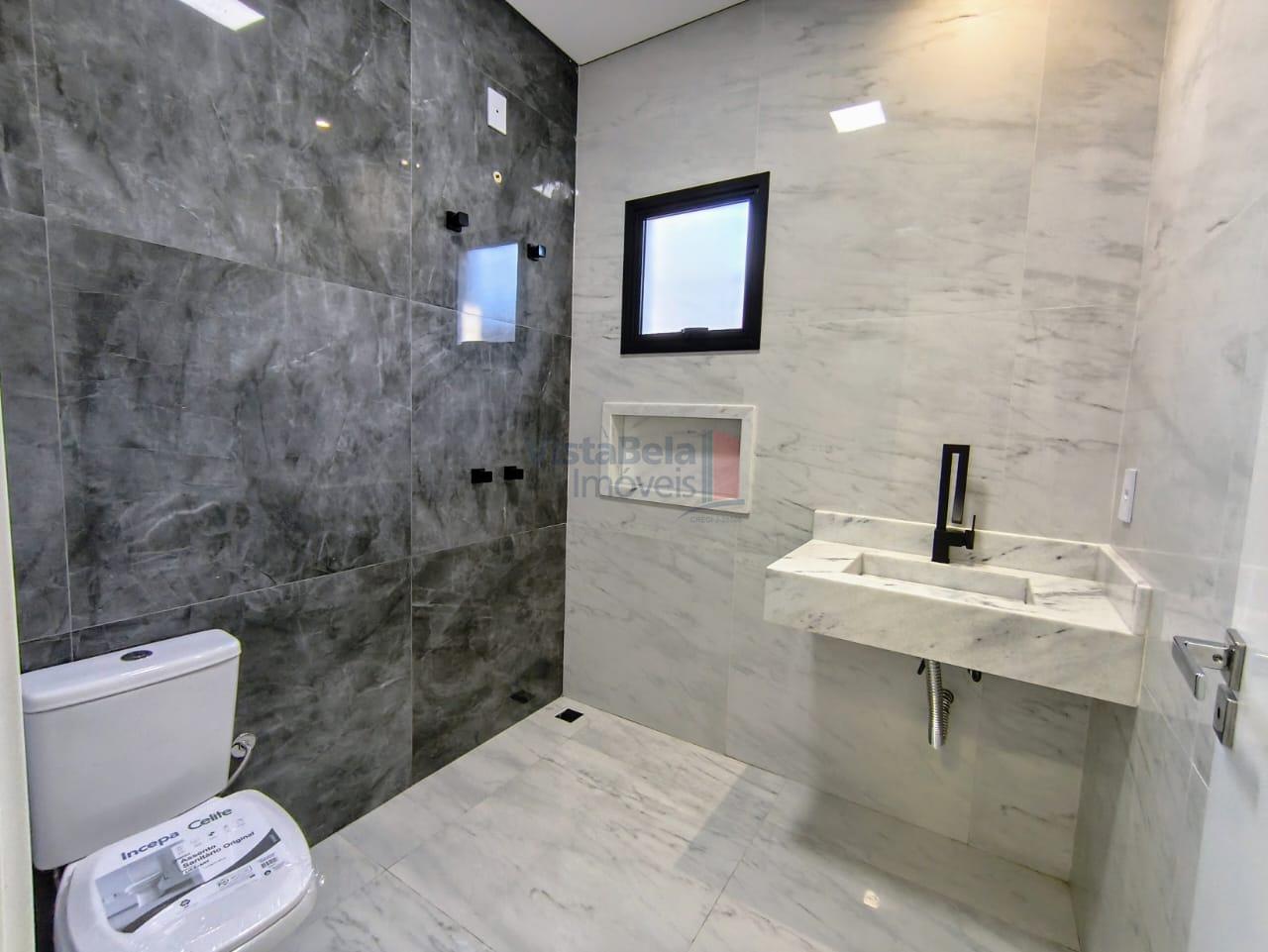 Casa em Condomínio à venda no Piracangaguá: WC SUÍTE MASTER