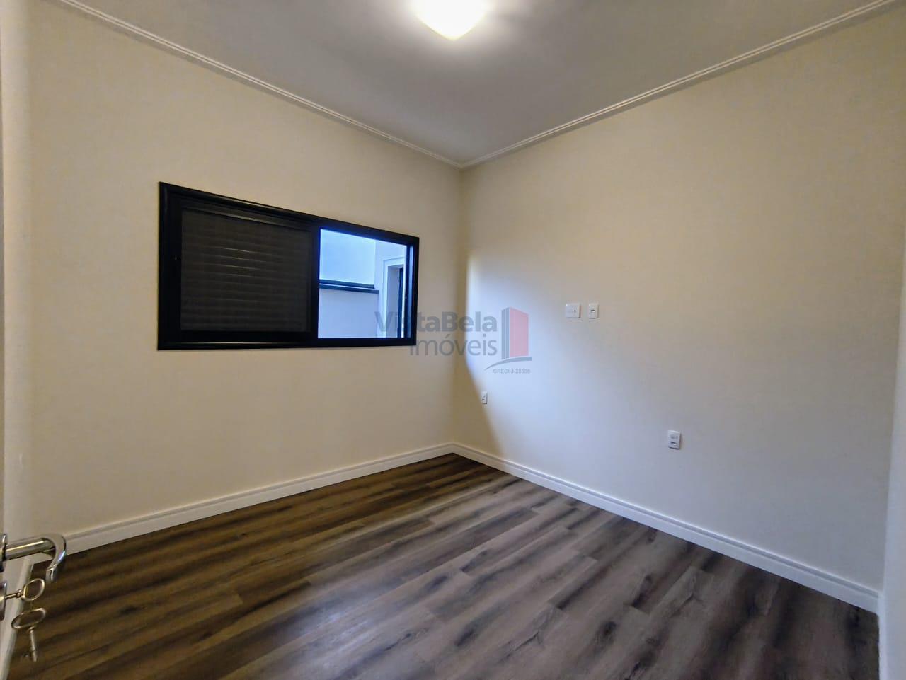 Casa em Condomínio à venda no Piracangaguá: 1° DORMITÓRIO