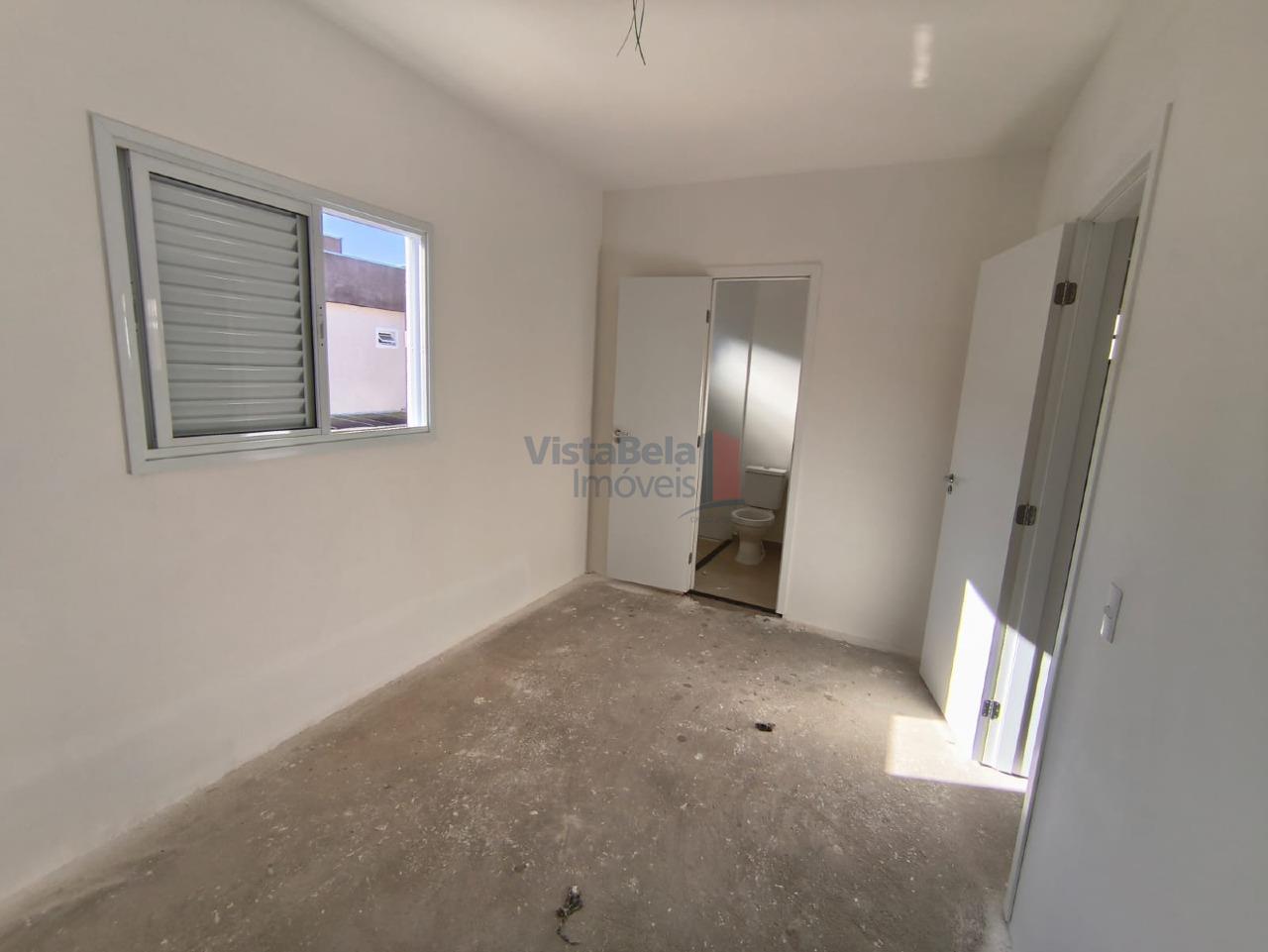 Casa em Condomínio à venda no Piracangaguá II: SUÍTE