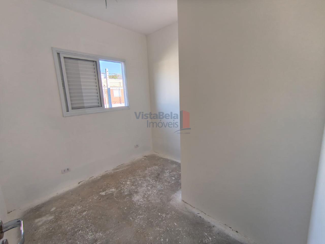 Casa em Condomínio à venda no Piracangaguá II: 1° DORMITÓRIO