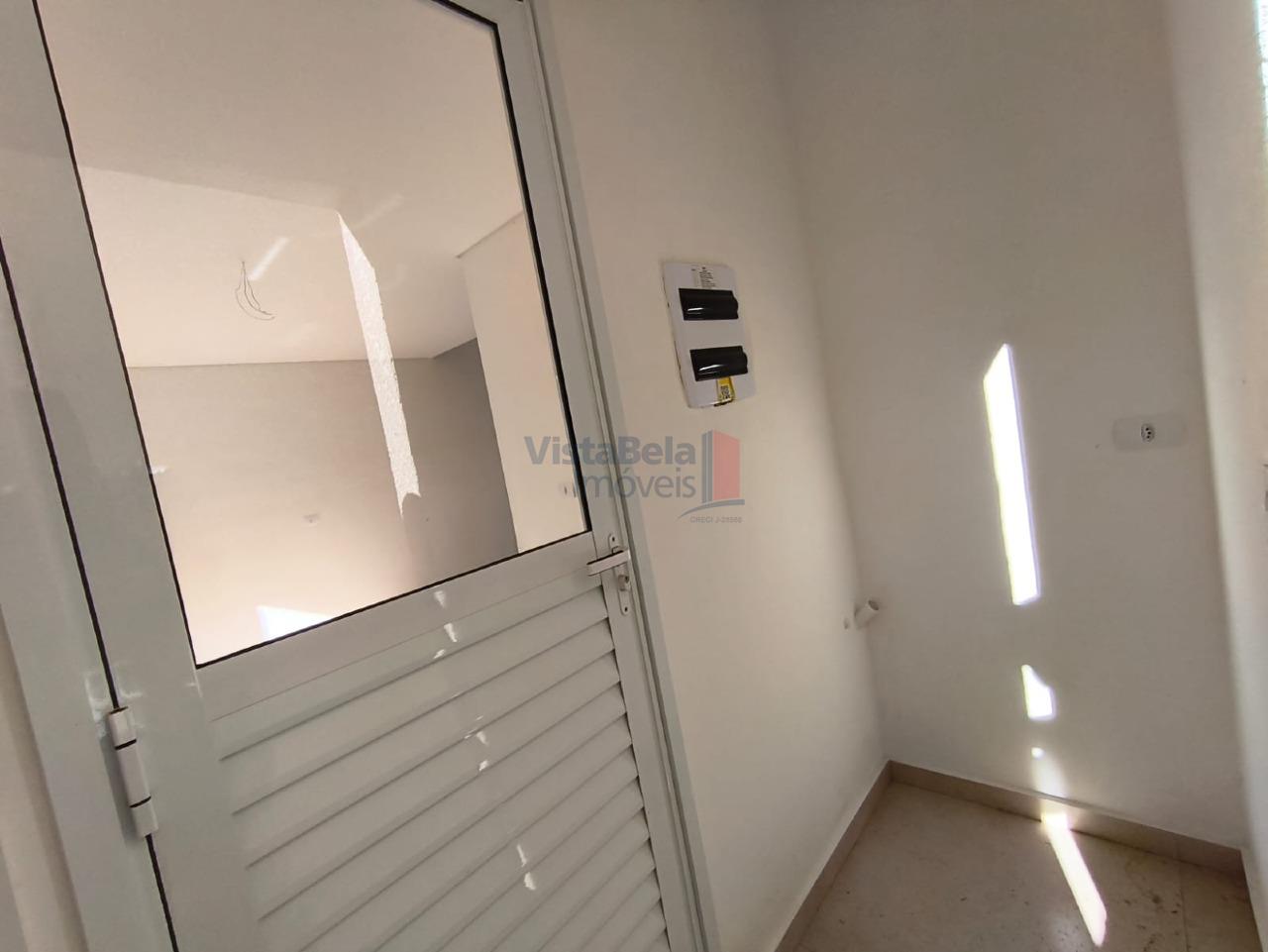 Casa em Condomínio à venda no Piracangaguá II: ÁREA DE SERVIÇO