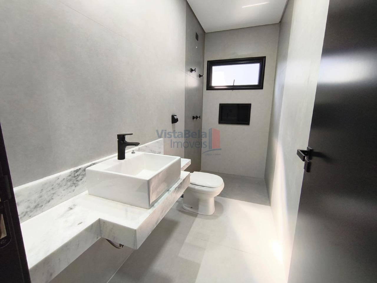 Casa em Condomínio à venda no Piracangaguá: WC SOCIAL