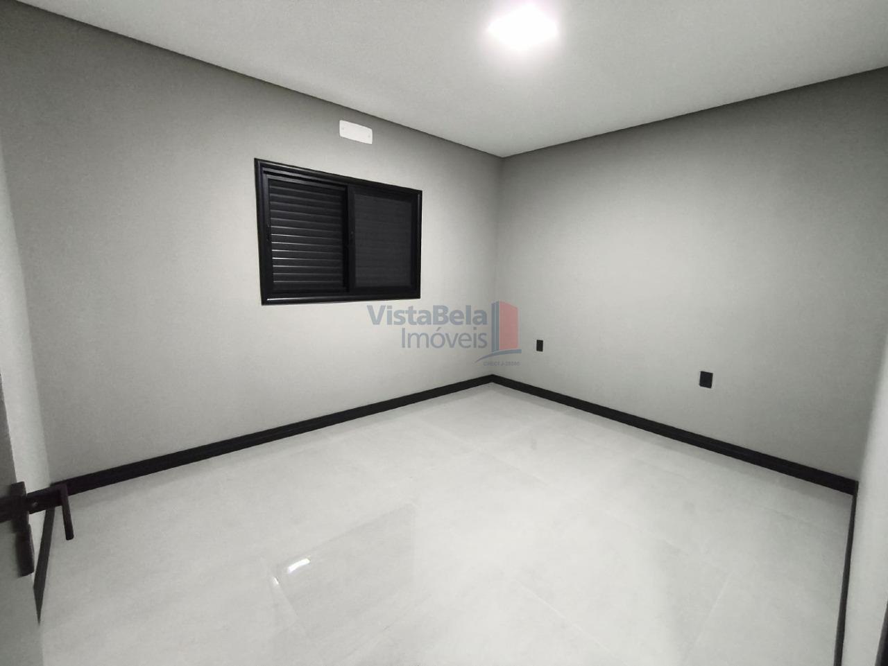 Casa em Condomínio à venda no Piracangaguá: 1° DORMITÓRIO