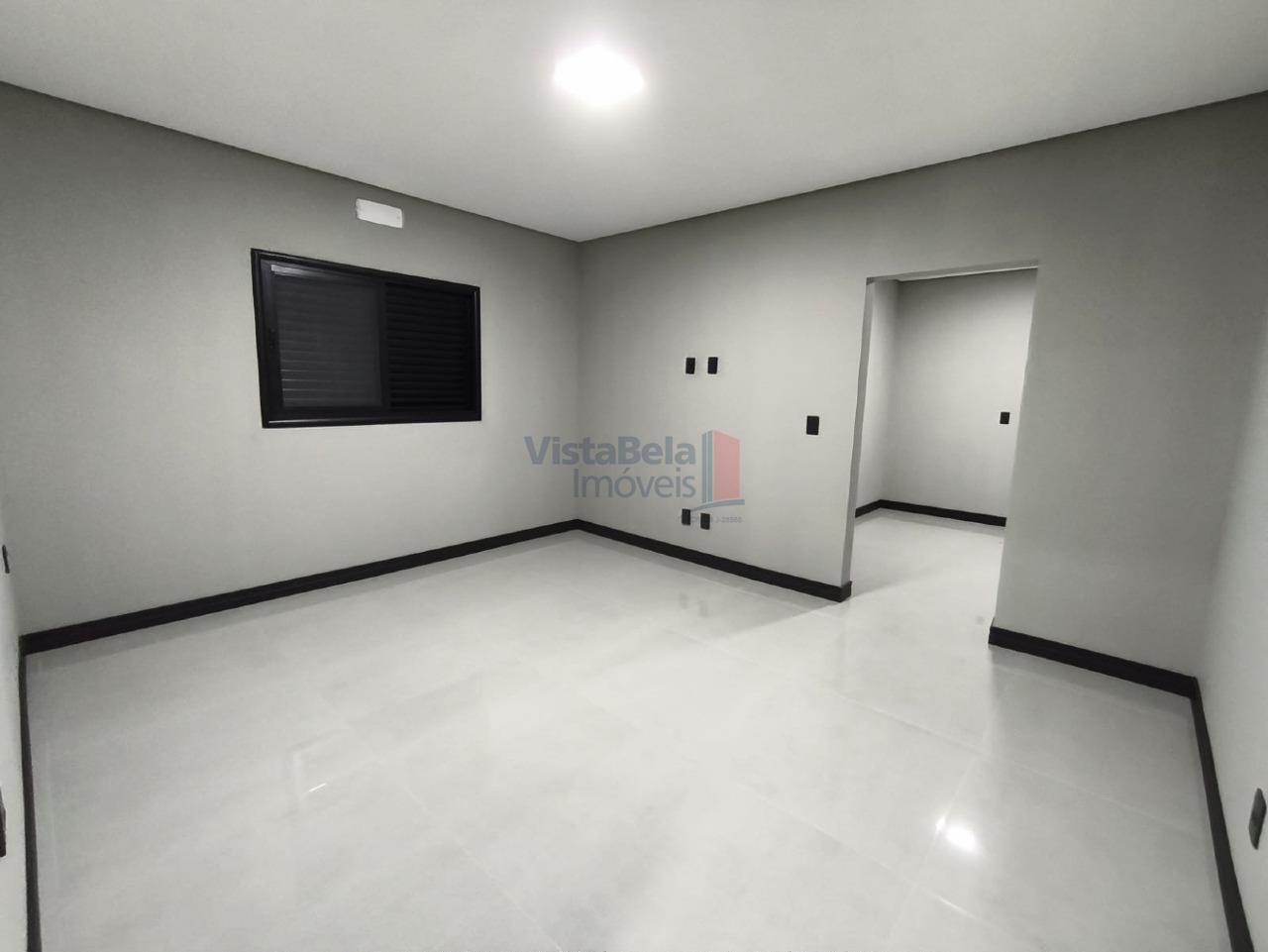 Casa em Condomínio à venda no Piracangaguá: SUÍTE MÁSTER