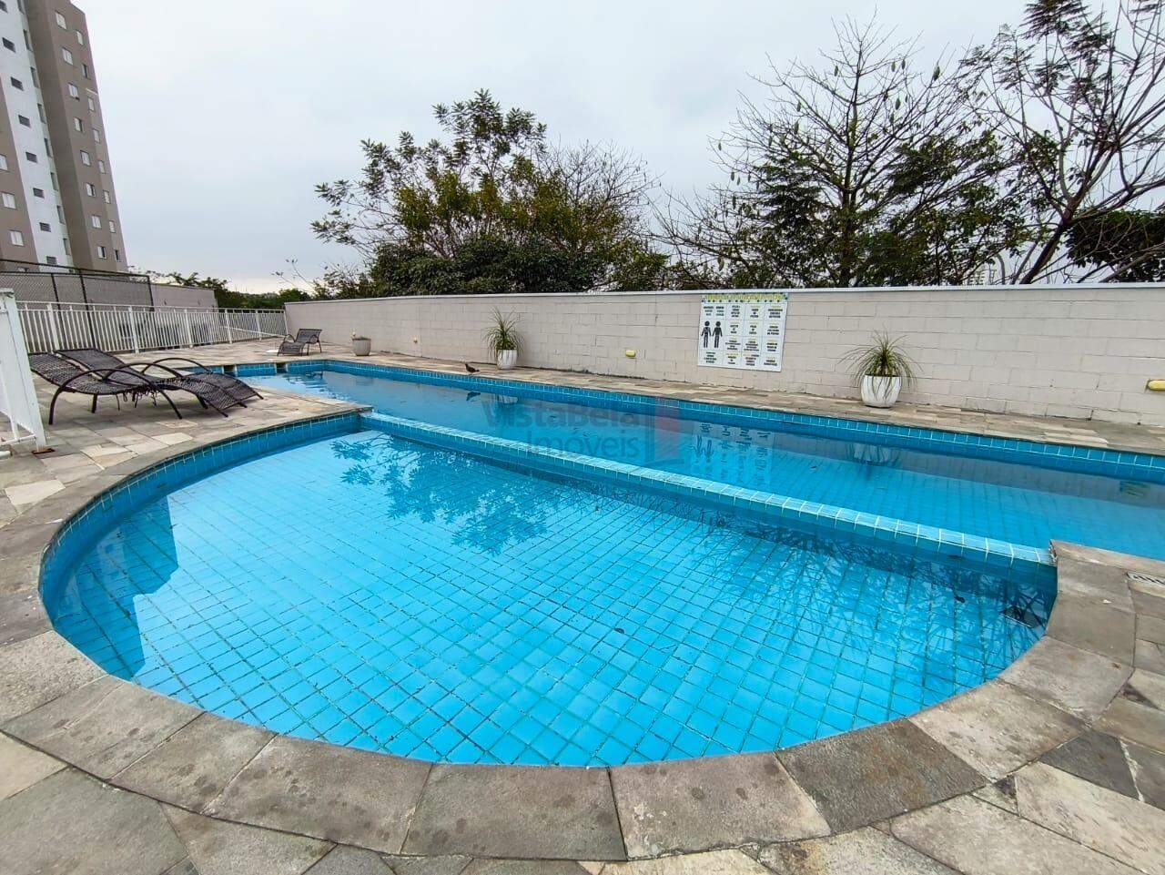 Apartamento à venda no Jardim Ana Rosa: PISCINA ADULTO E INFANTIL