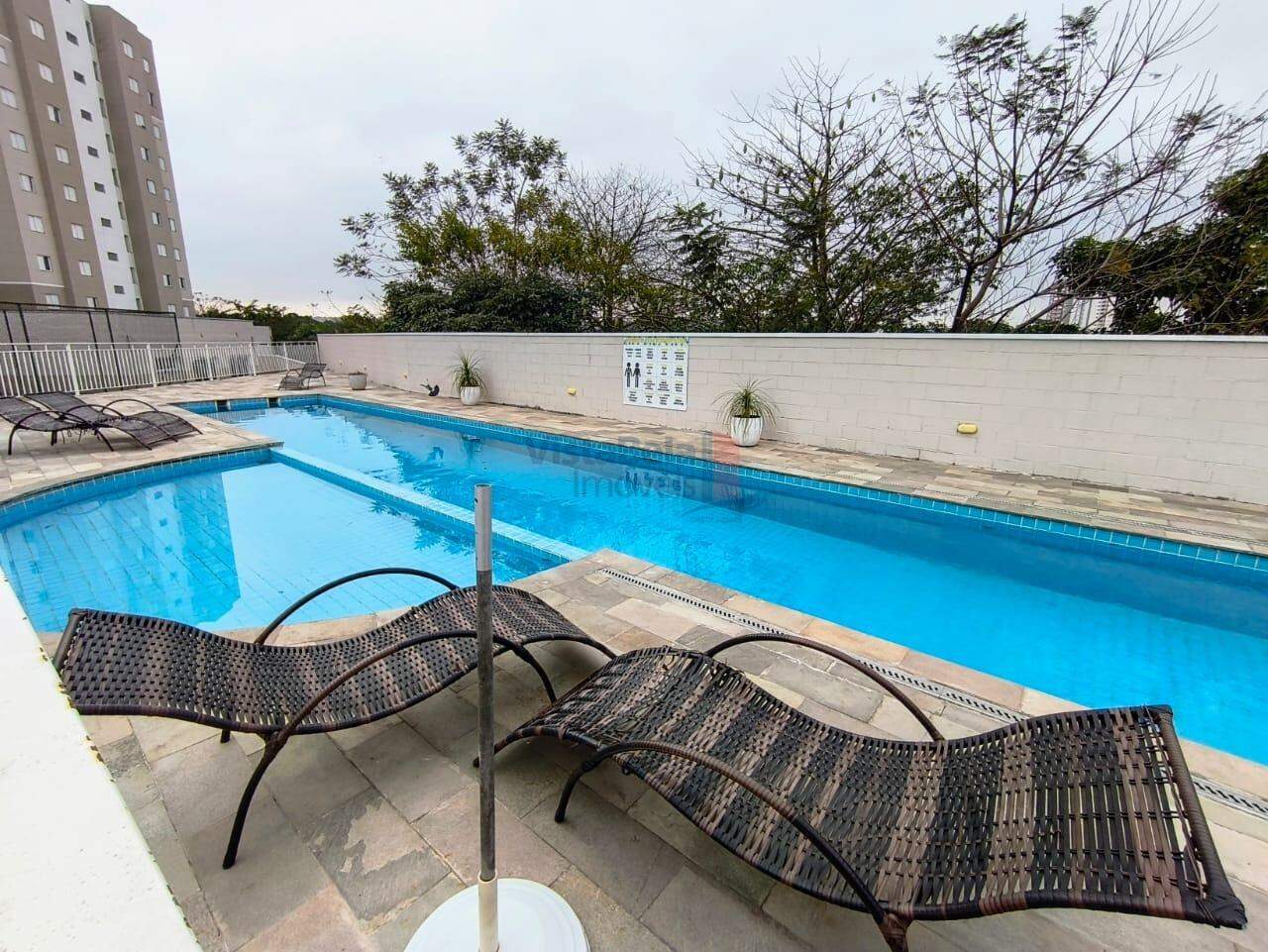 Apartamento à venda no Jardim Ana Rosa: PISCINA ADULTO E INFANTIL