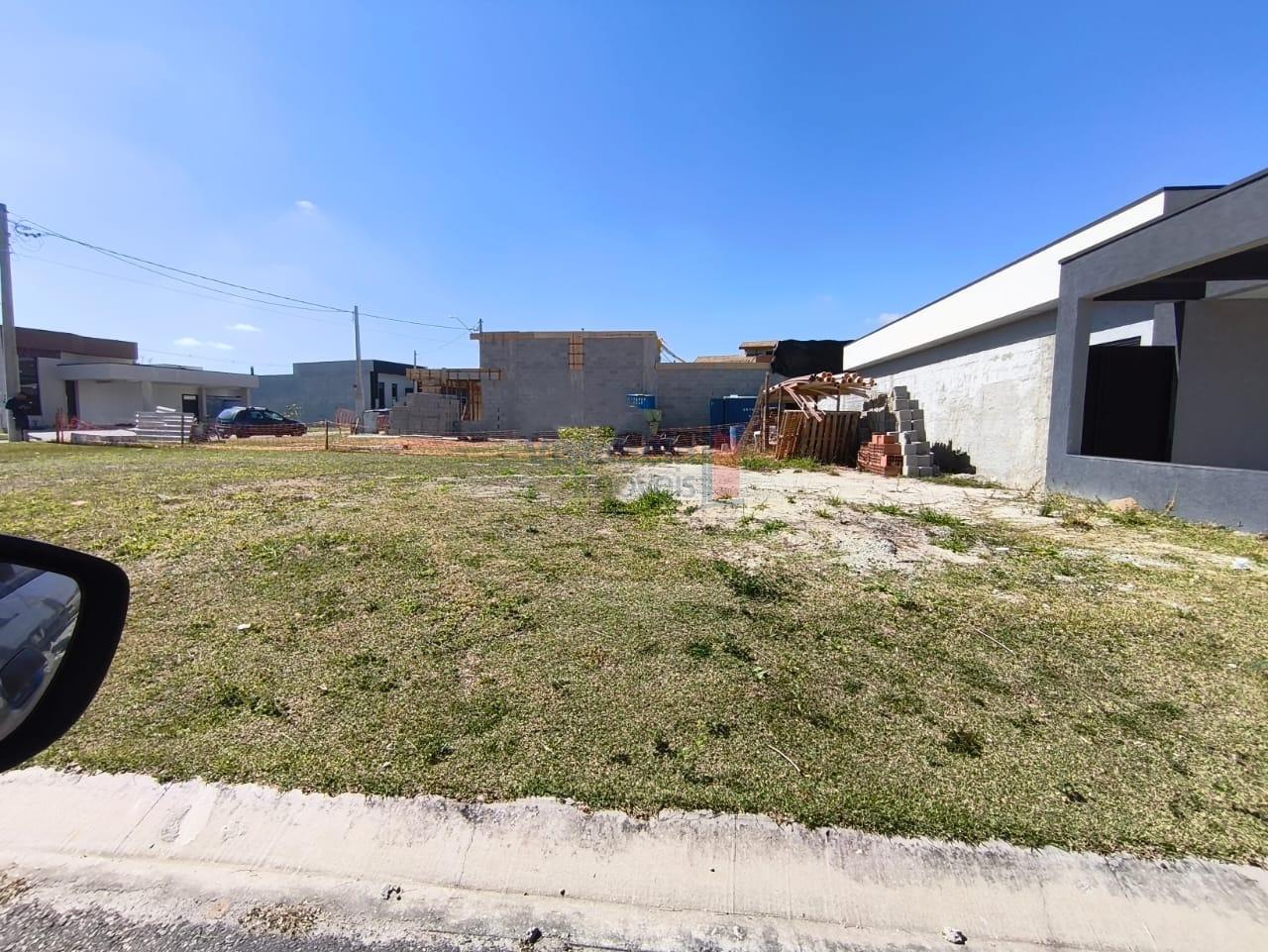 Lote em condomínio à venda no Loteamento Residencial Pérola do Vale: 