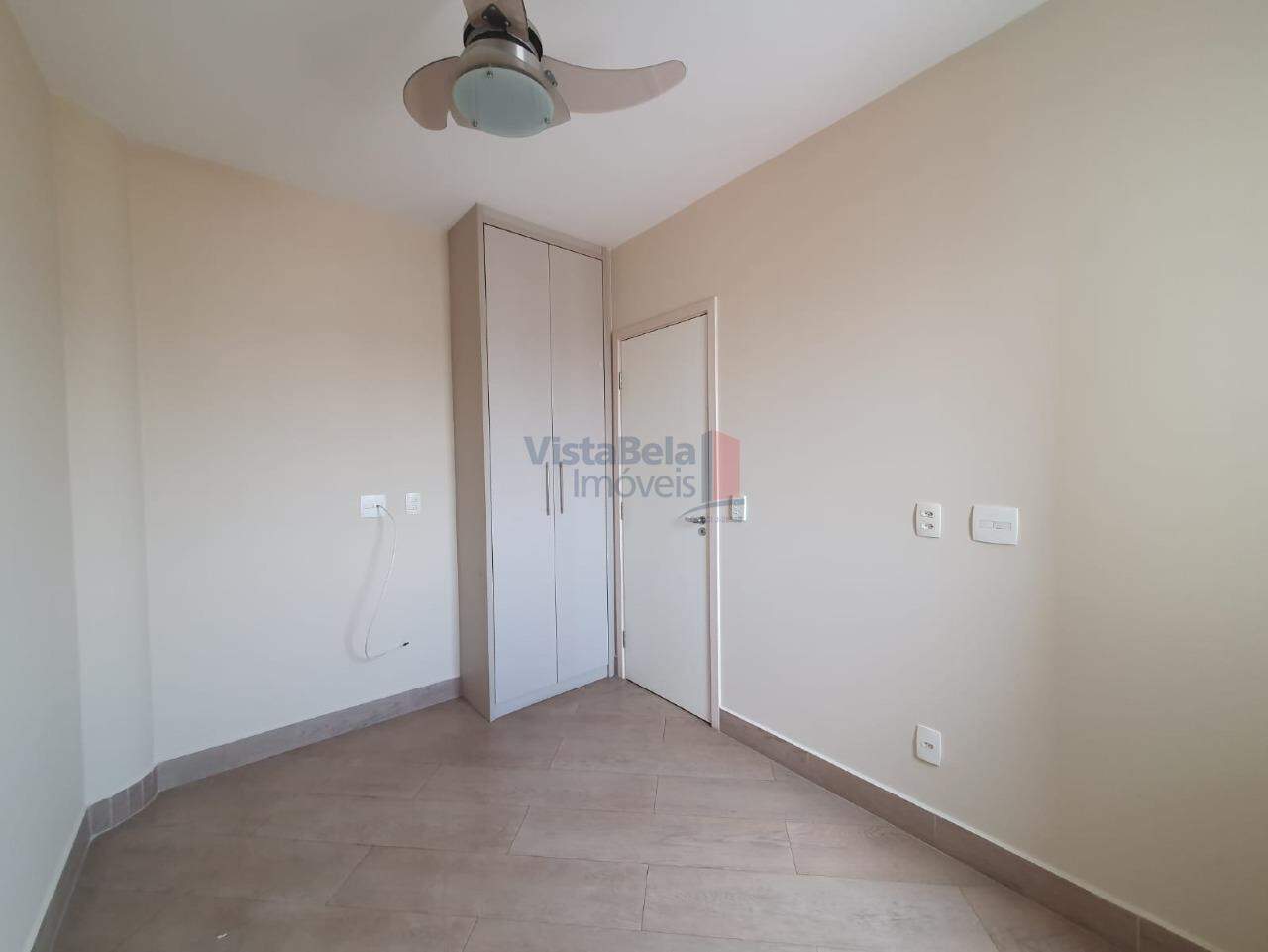 Apartamento para aluguel no Jardim das Nações: 