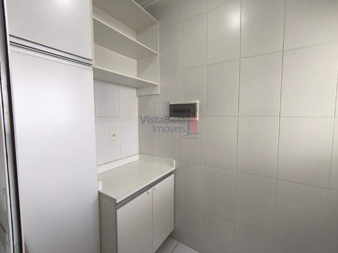 Apartamento para aluguel no Barranco: ÁREA DE SERVIÇO