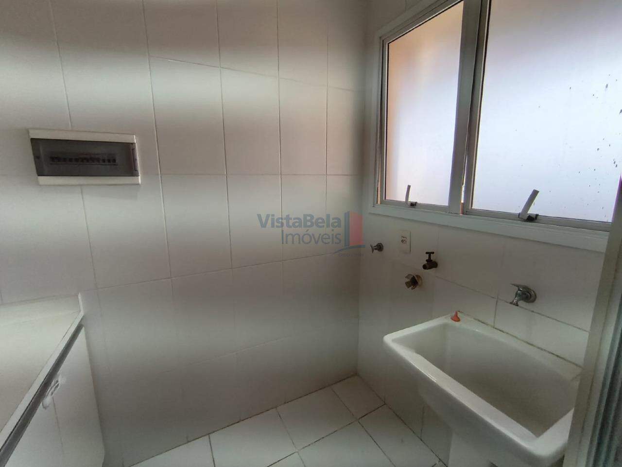 Apartamento para aluguel no Barranco: ÁREA DE SERVIÇO