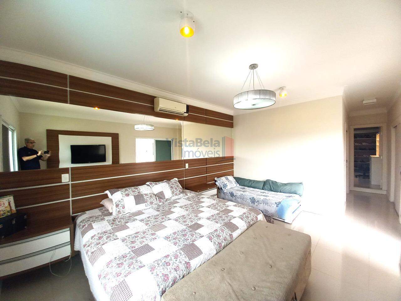 Casa em Condomínio à venda no Loteamento Residencial Campos do Conde II: 