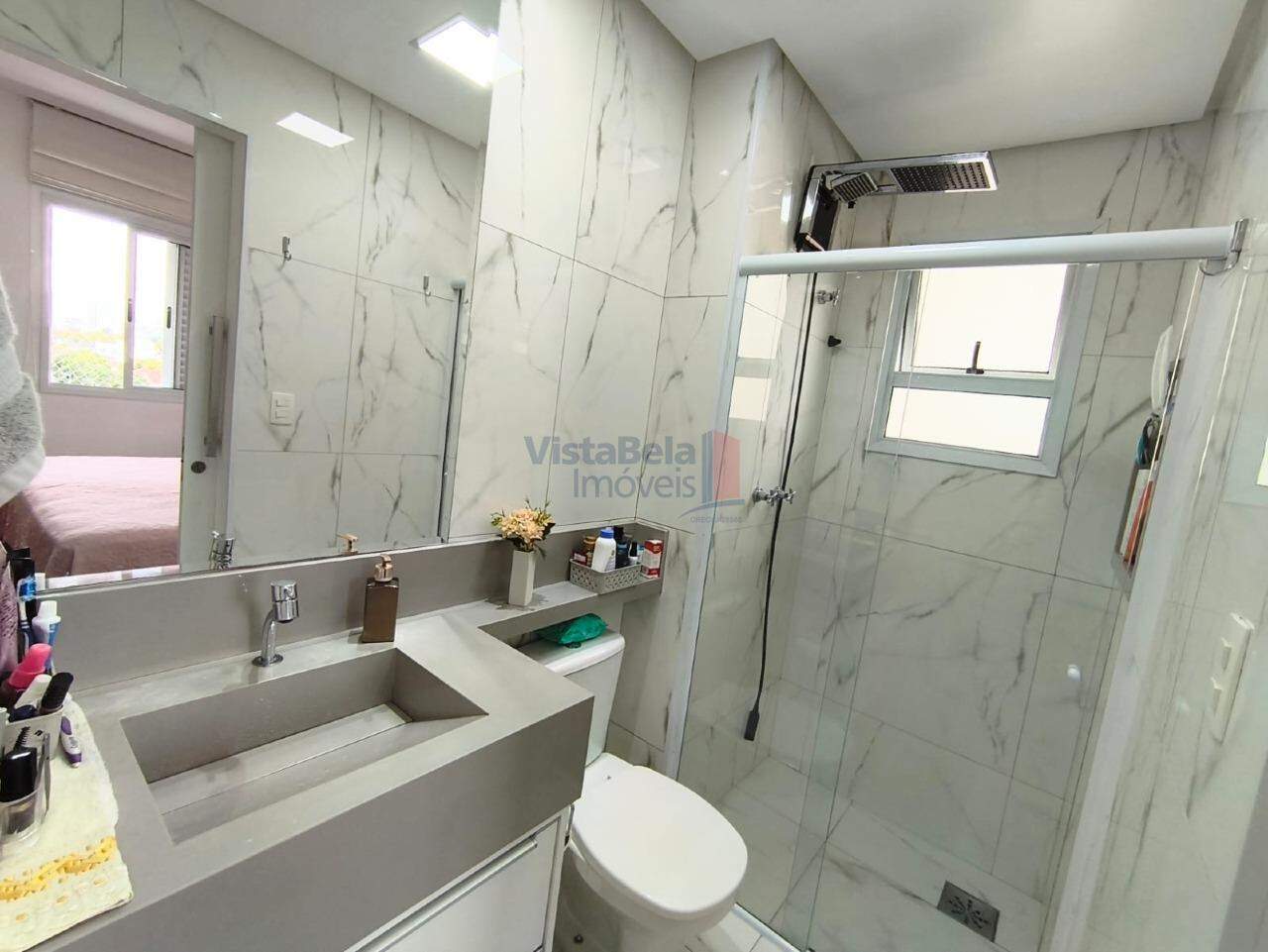 Apartamento à venda no Centro: WC SUÍTE