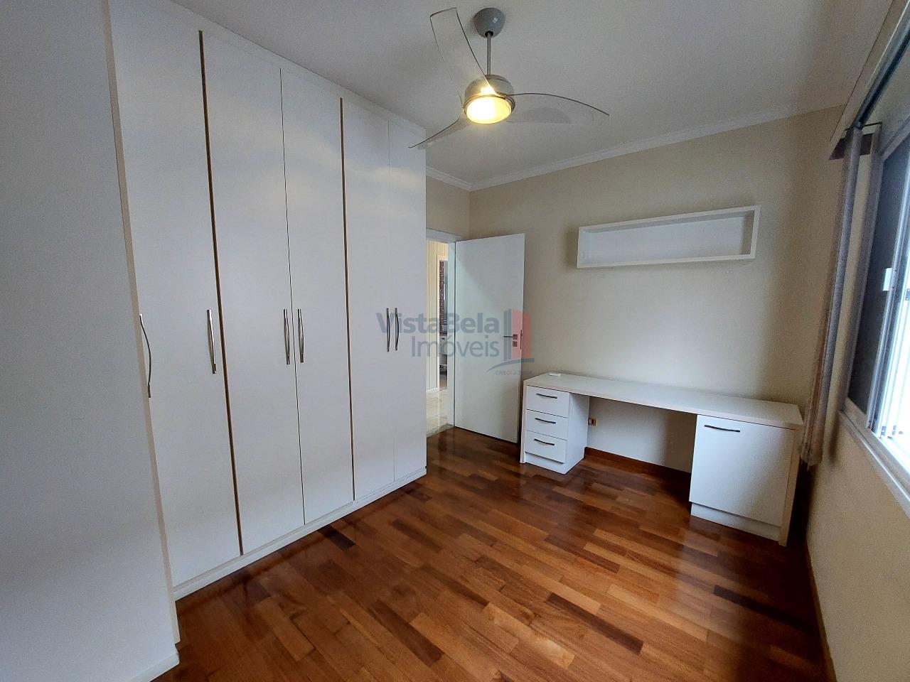 Casa em Condomínio à venda no Loteamento Residencial Campos do Conde III: 