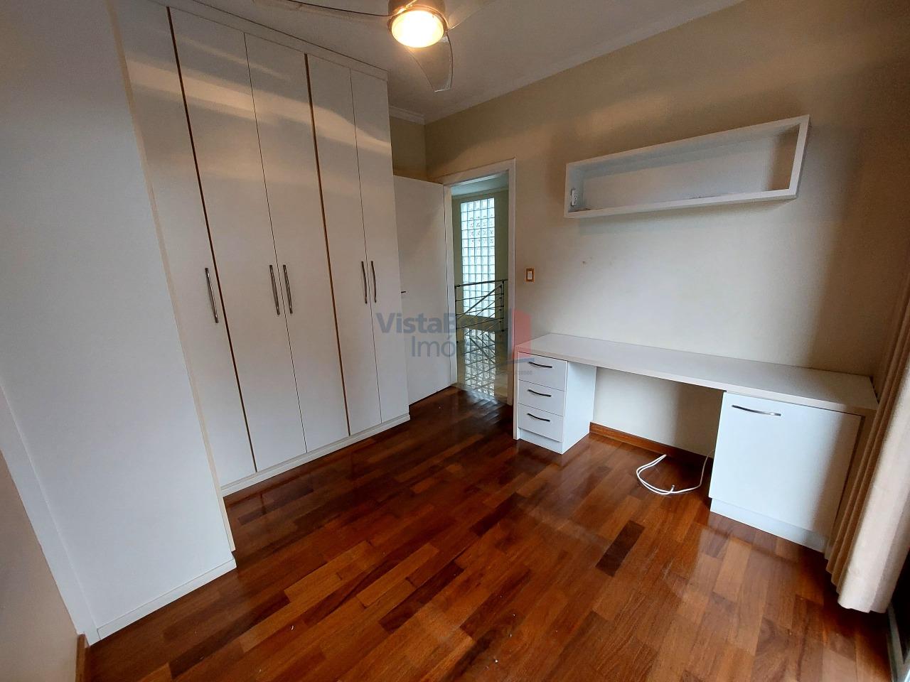 Casa em Condomínio à venda no Loteamento Residencial Campos do Conde III: 