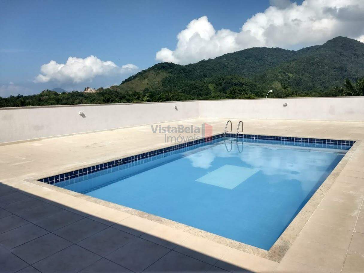 Apartamento à venda no itagua: PISCINA