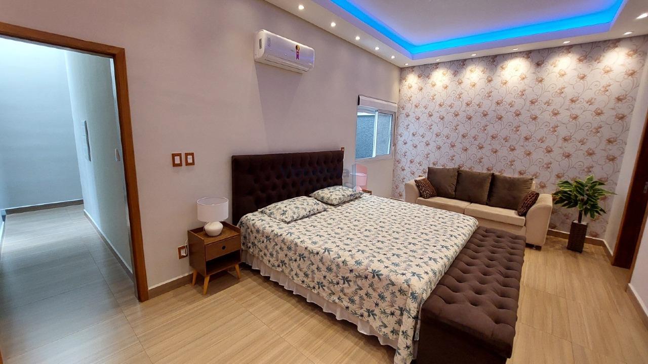 Casa em Condomínio à venda no Loteamento Residencial Campos do Conde II: 