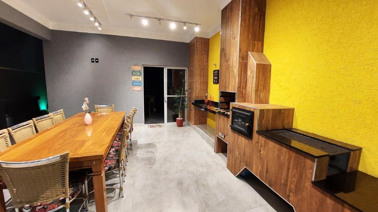 Casa em Condomínio à venda no Loteamento Residencial Campos do Conde II: 