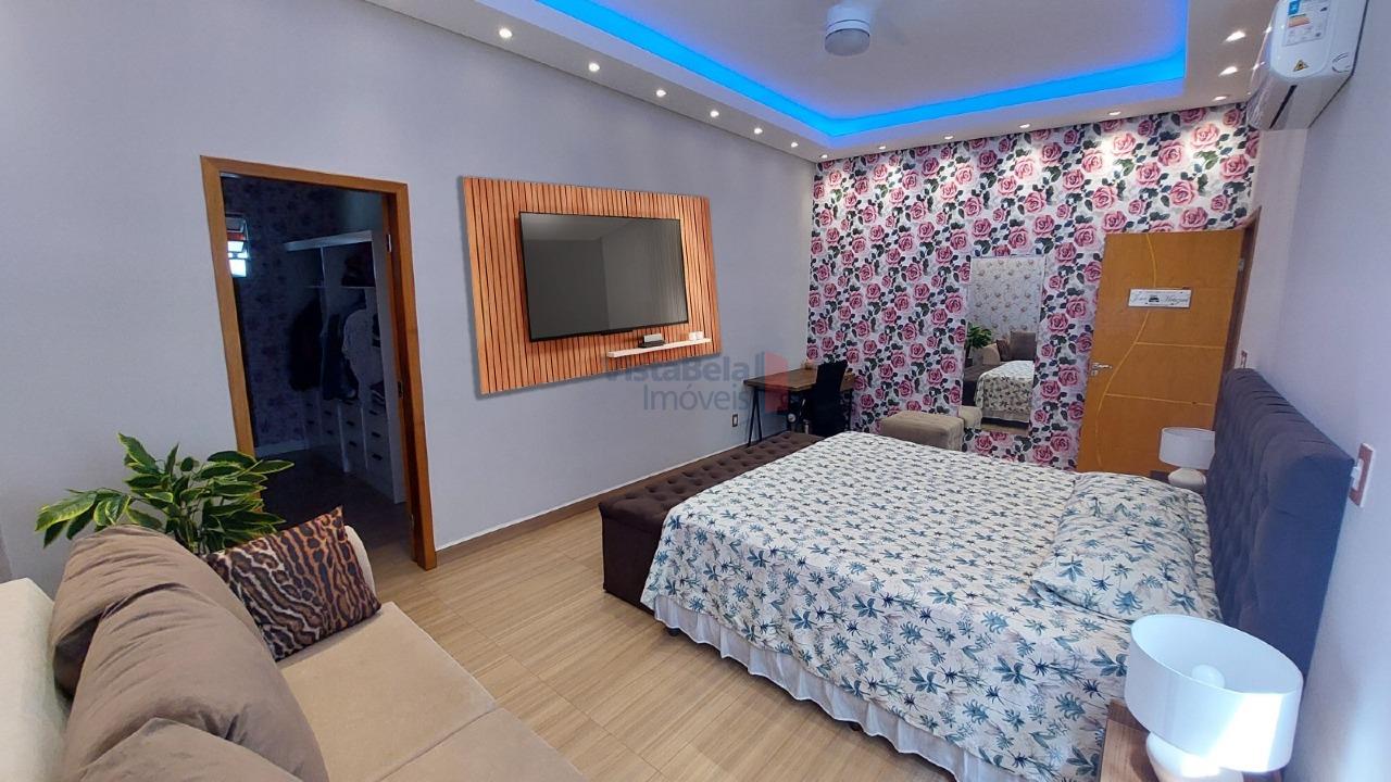 Casa em Condomínio à venda no Loteamento Residencial Campos do Conde II: 