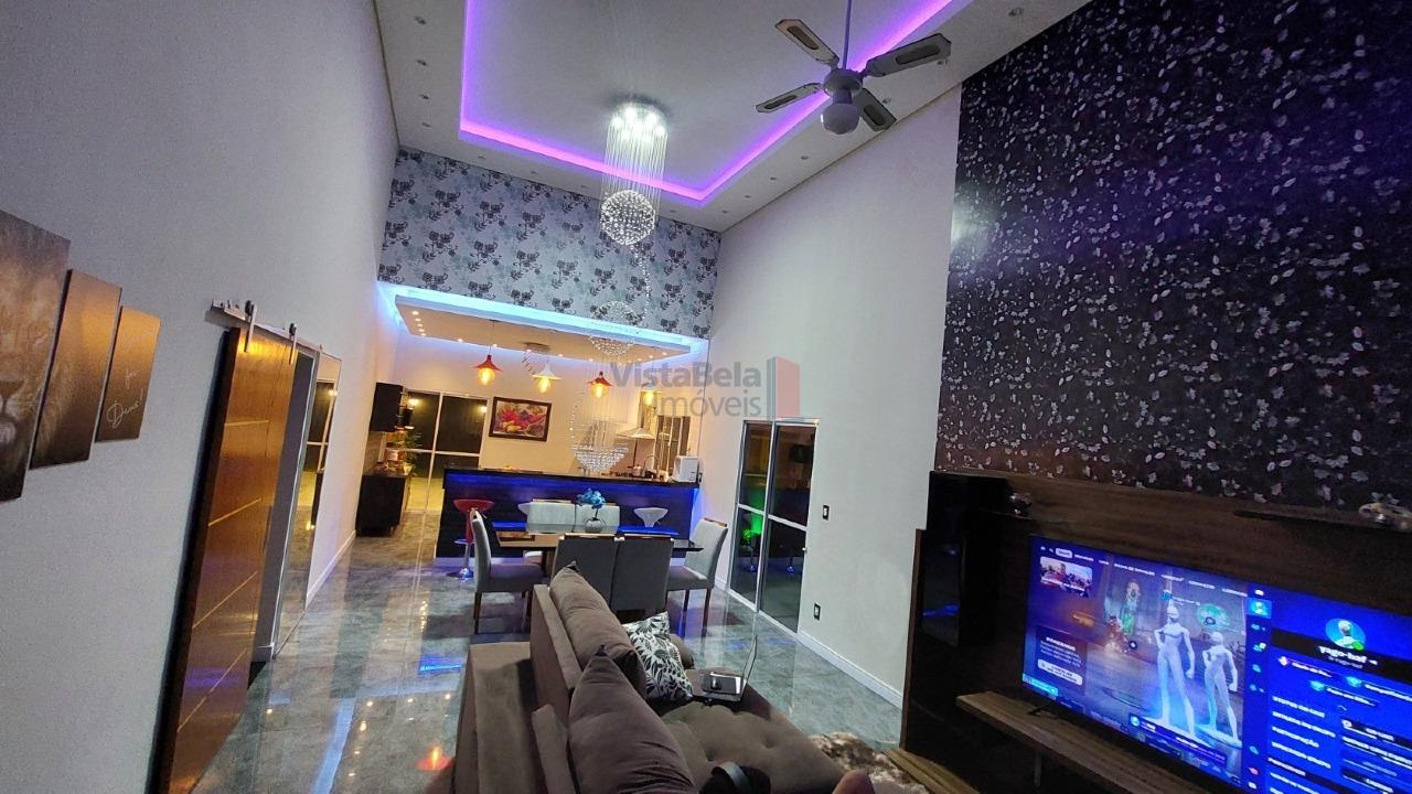 Casa em Condomínio à venda no Loteamento Residencial Campos do Conde II: 