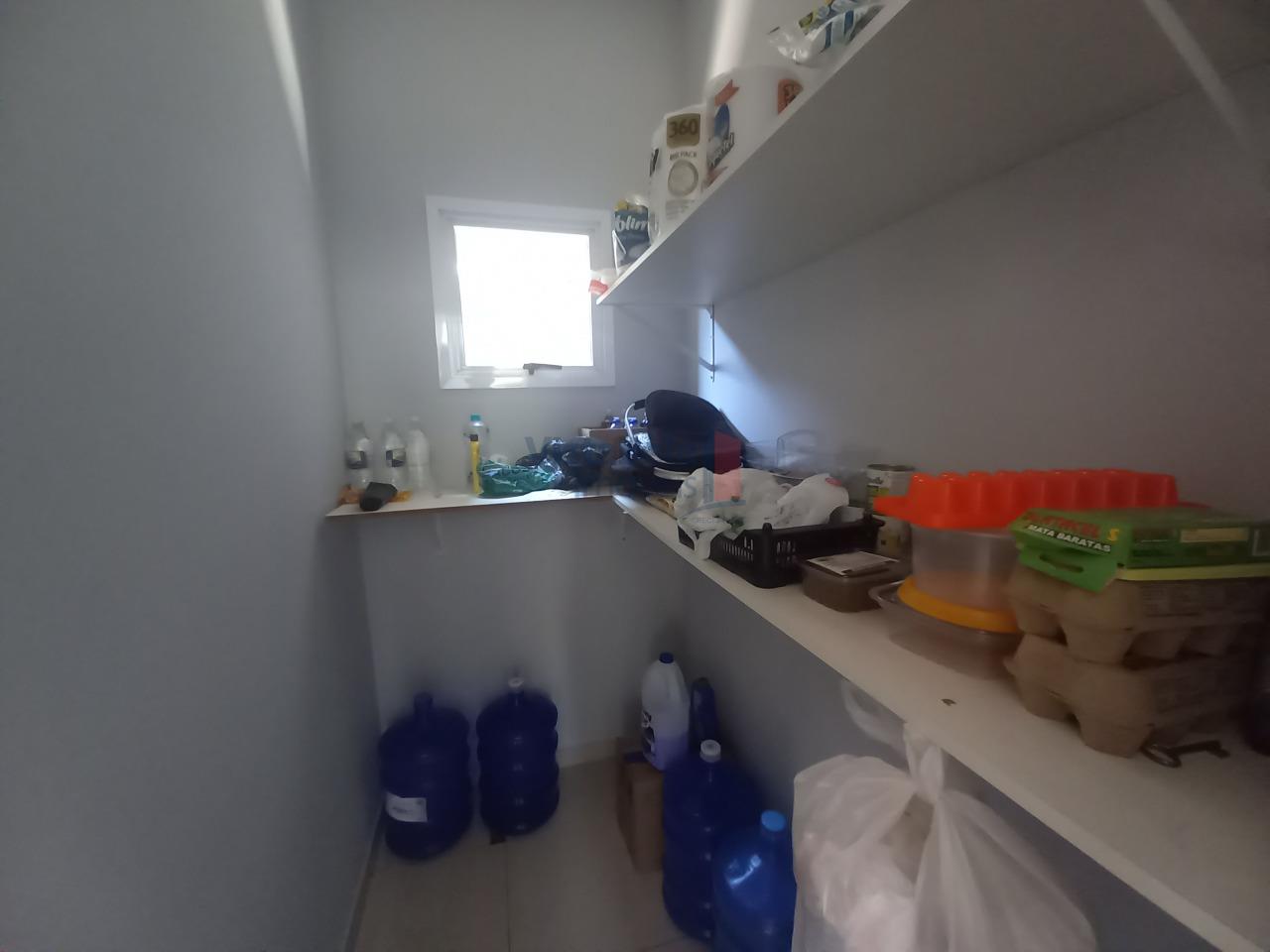 Casa em Condomínio à venda no Loteamento Residencial Campos do Conde II: 