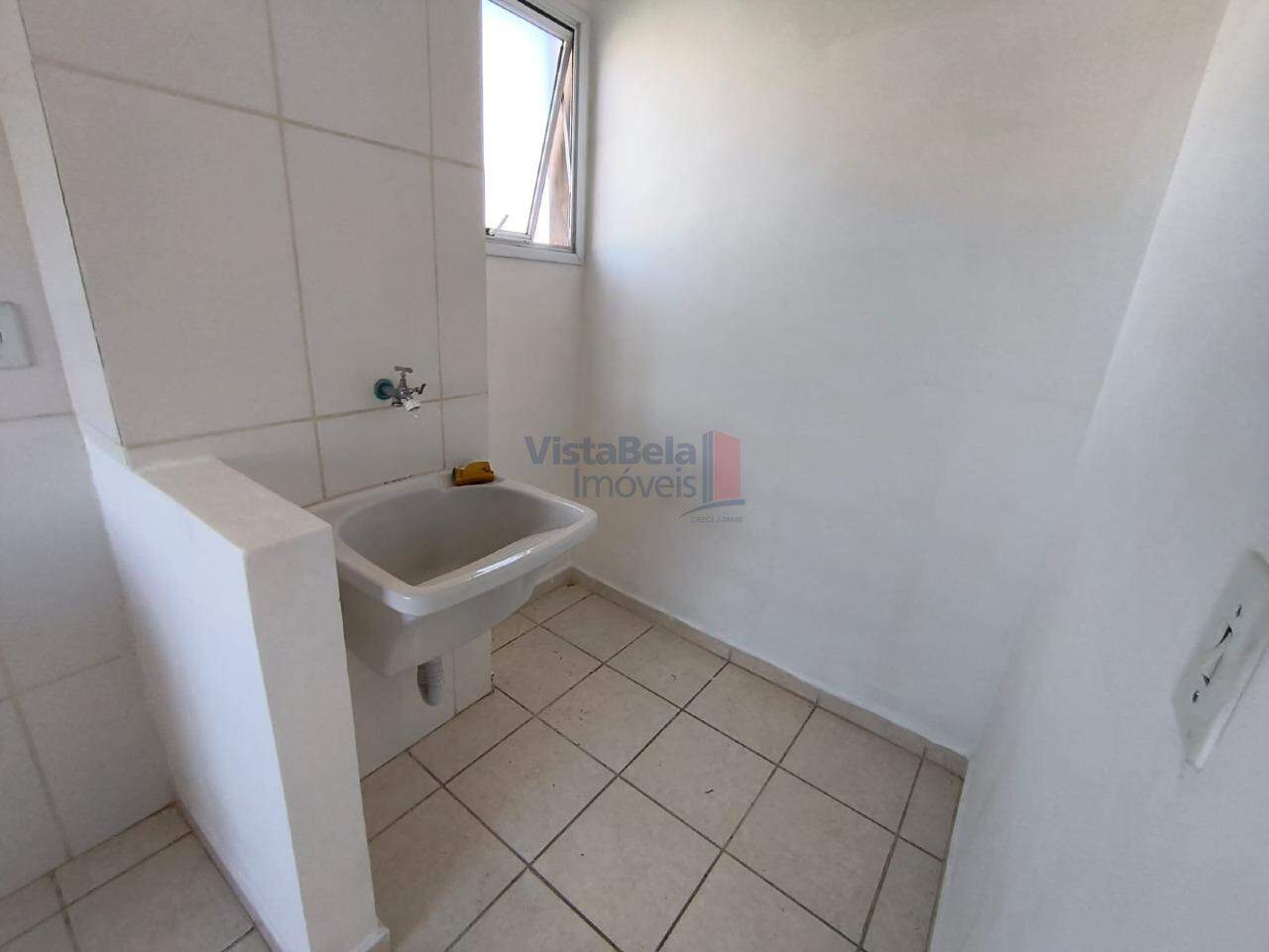 Apartamento para aluguel no AreÃO: ÁREA DE SERVIÇO