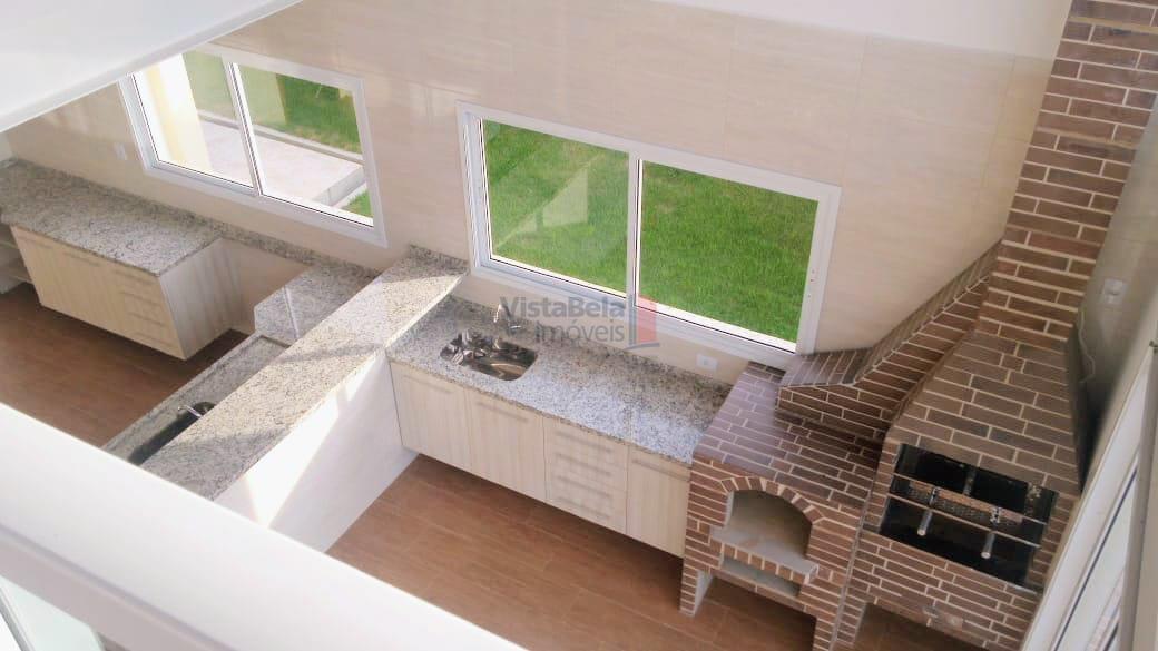 Casa em Condomínio à venda no Loteamento Comercial e Residencial Village da Serra: VISTA AÉREA COZINHA E ÁREA GOURMET