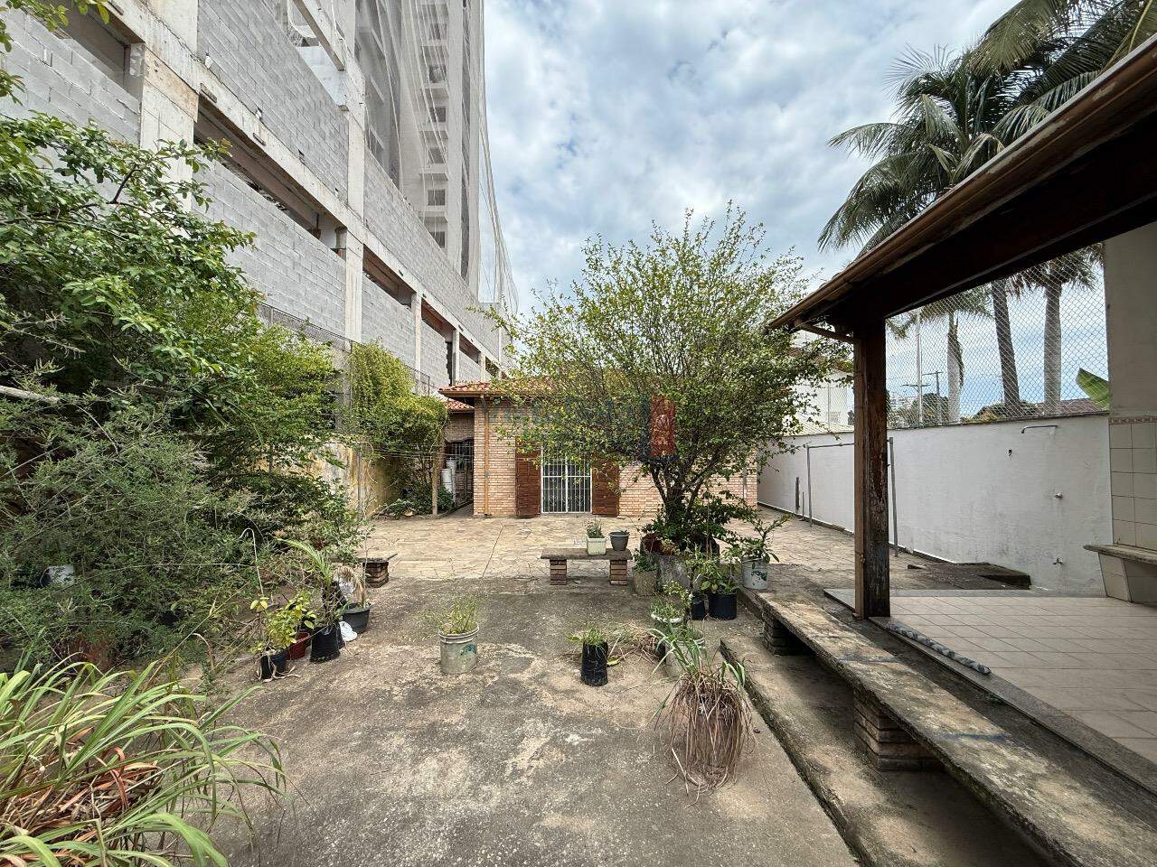 Casa à venda no Jardim das Nações: