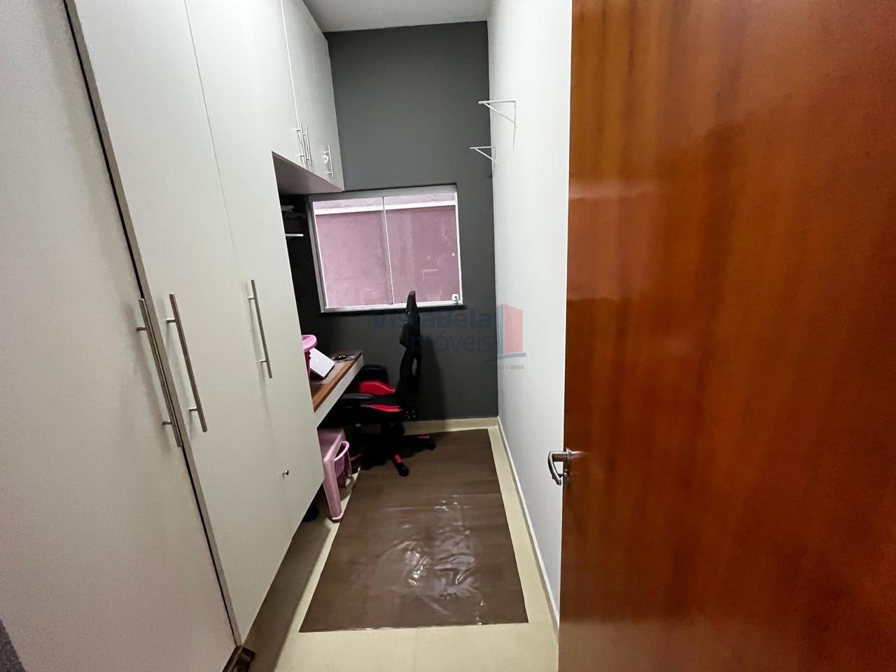 Casa em Condomínio à venda no AreÃO: ESCRITÓRIO