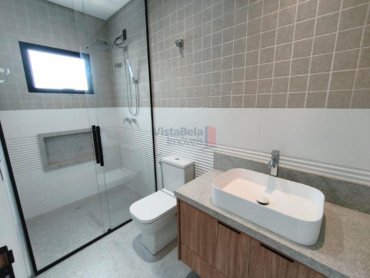 Casa em Condomínio à venda no Jardim dos Estados: WC 1ª SUÍTE