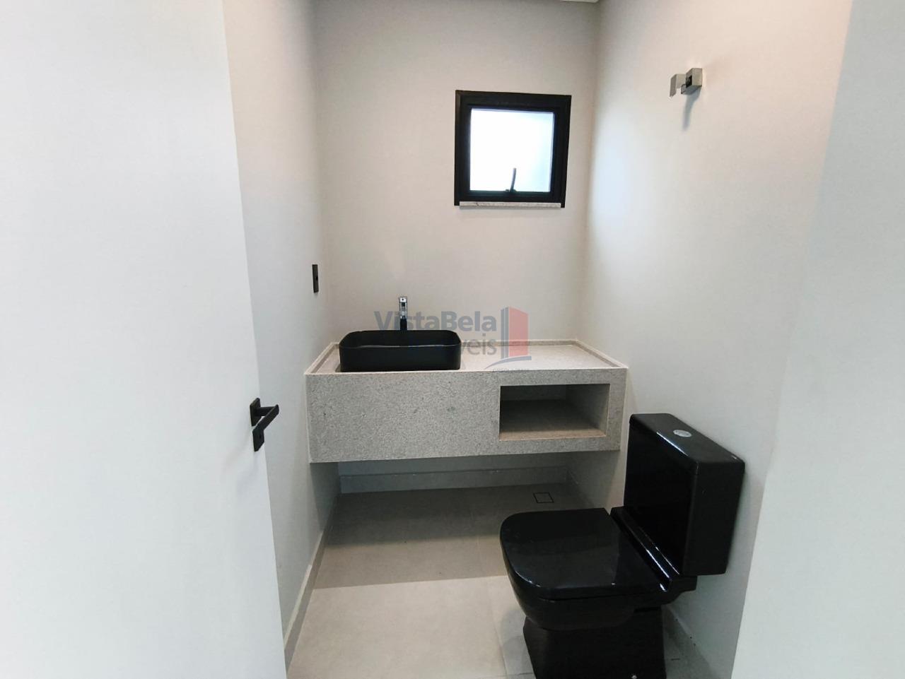 Casa em Condomínio à venda no Jardim dos Estados: LAVABO