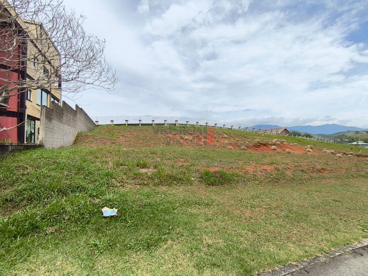 Lote em condomínio à venda no Loteamento Comercial e Residencial Village da Serra: 