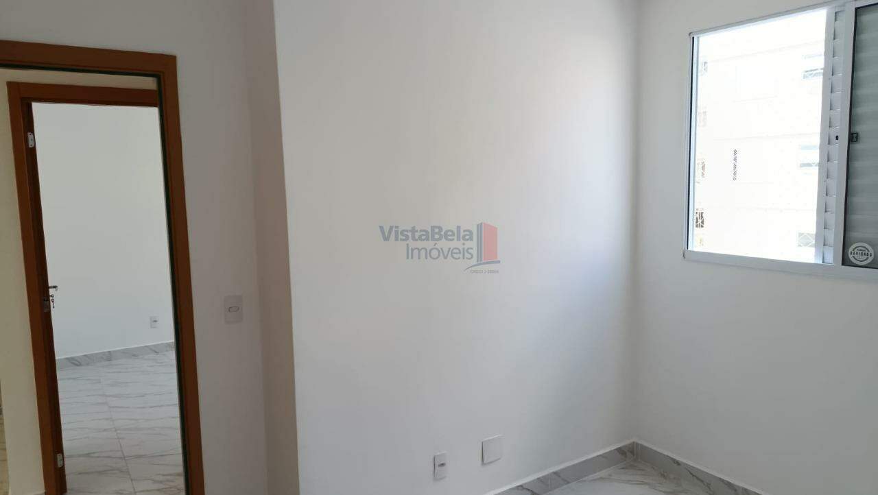 Apartamento à venda no Piracangaguá: 