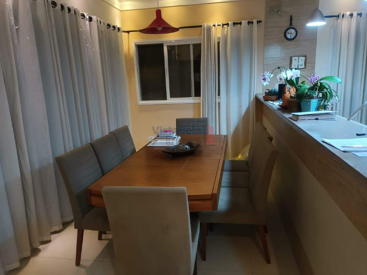 Casa em Condomínio à venda no Piracangaguá: 