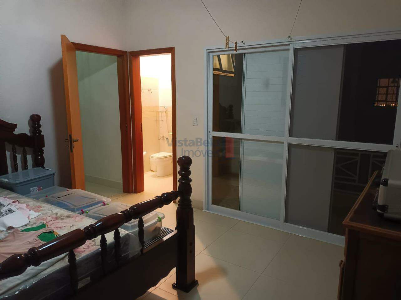 Casa em Condomínio à venda no Piracangaguá: 