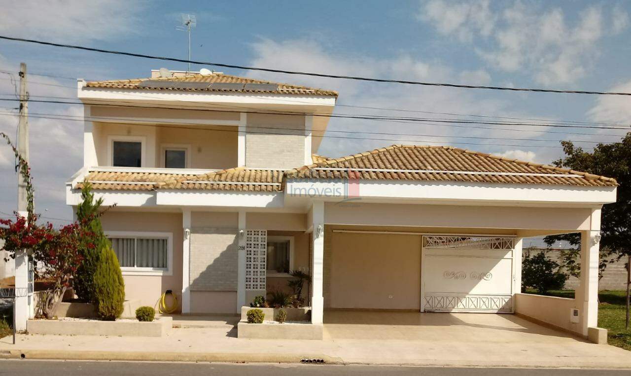 Casa em Condomínio à venda no Piracangaguá: 