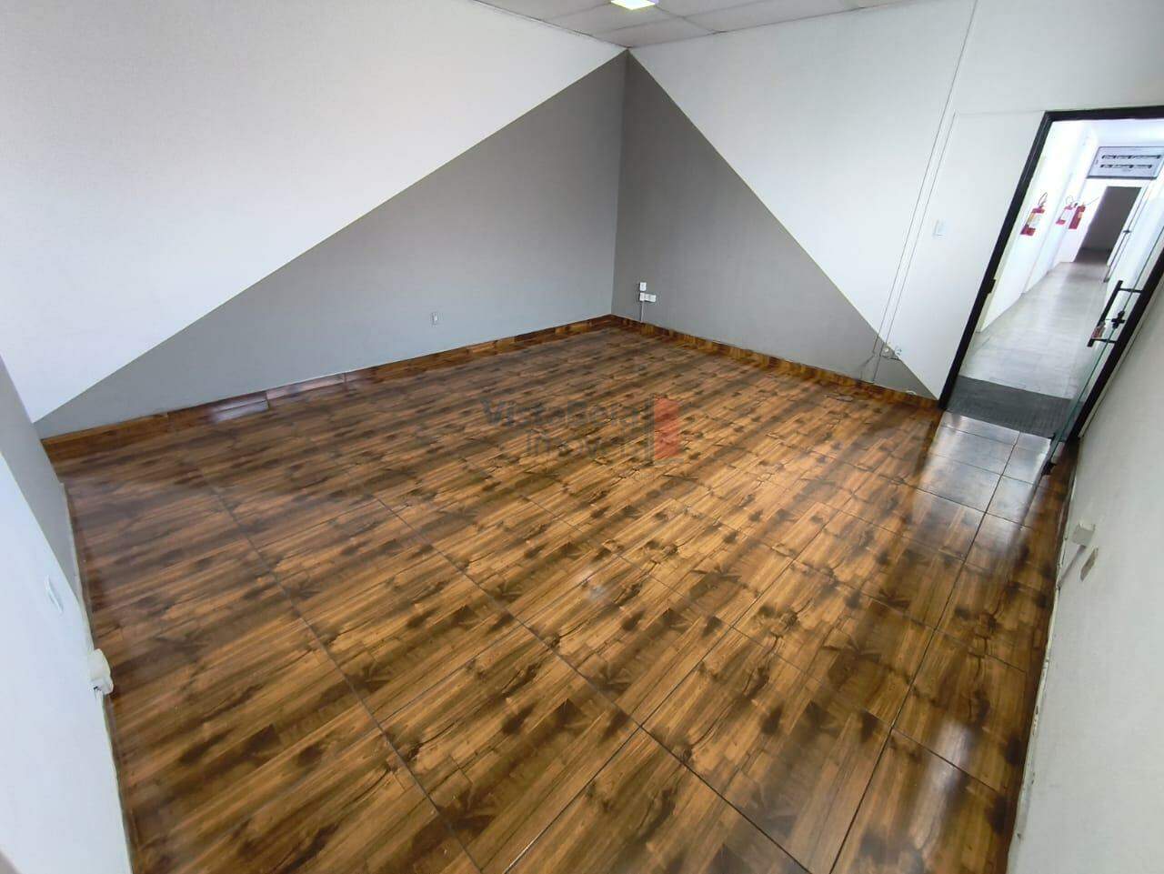 Sala para aluguel no Centro: 